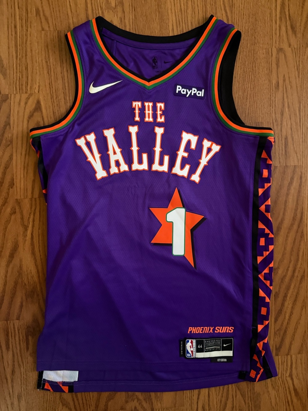 Nike Phoenix Suns Devin Booker #1 2024-25 City Edition Swingman Jersey Medium 44